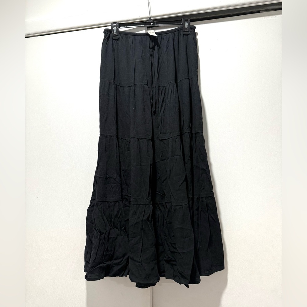 NEW AERIE Black Skirt Size Large